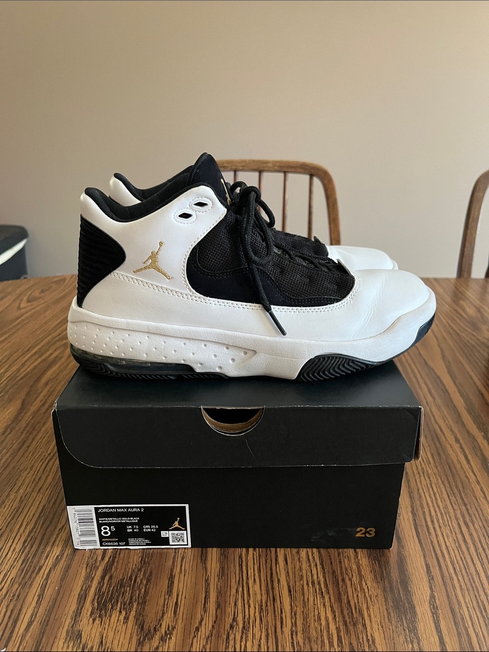 Jordan Max Aura 2-  Men’s Black, White & Gold Basketball Sneakers